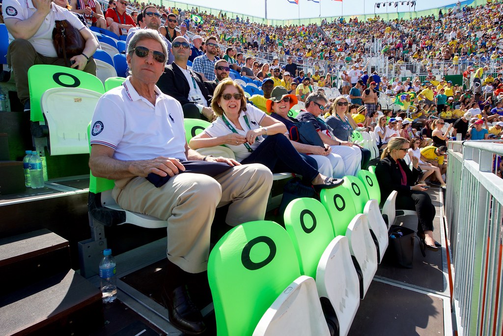 「オリンピックなど屋外観戦」暑さ、日焼け対策