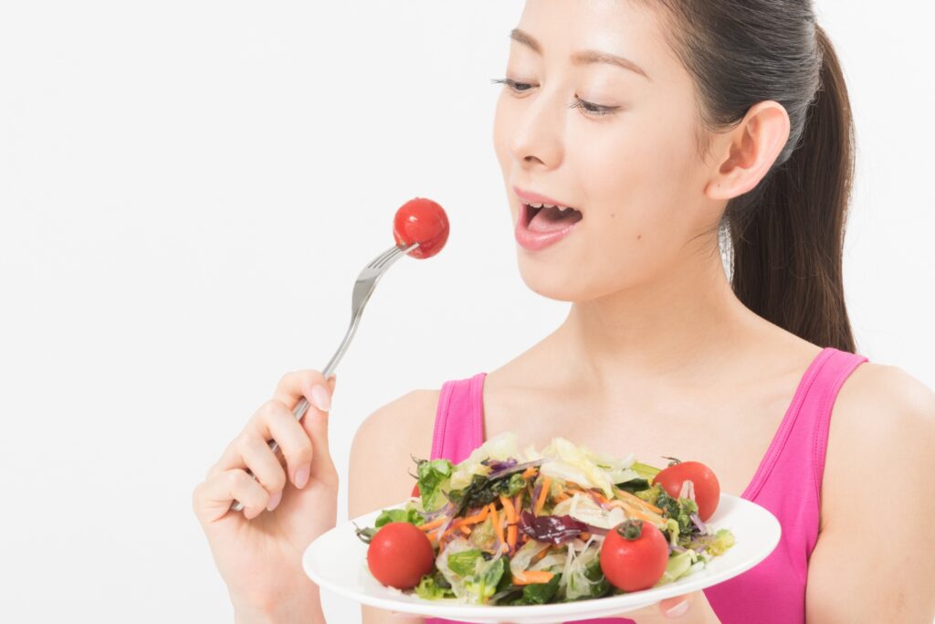 野菜を日常的に摂取することで、紫外線対策や夏バテ予防など、夏特有の健康課題に対応する
